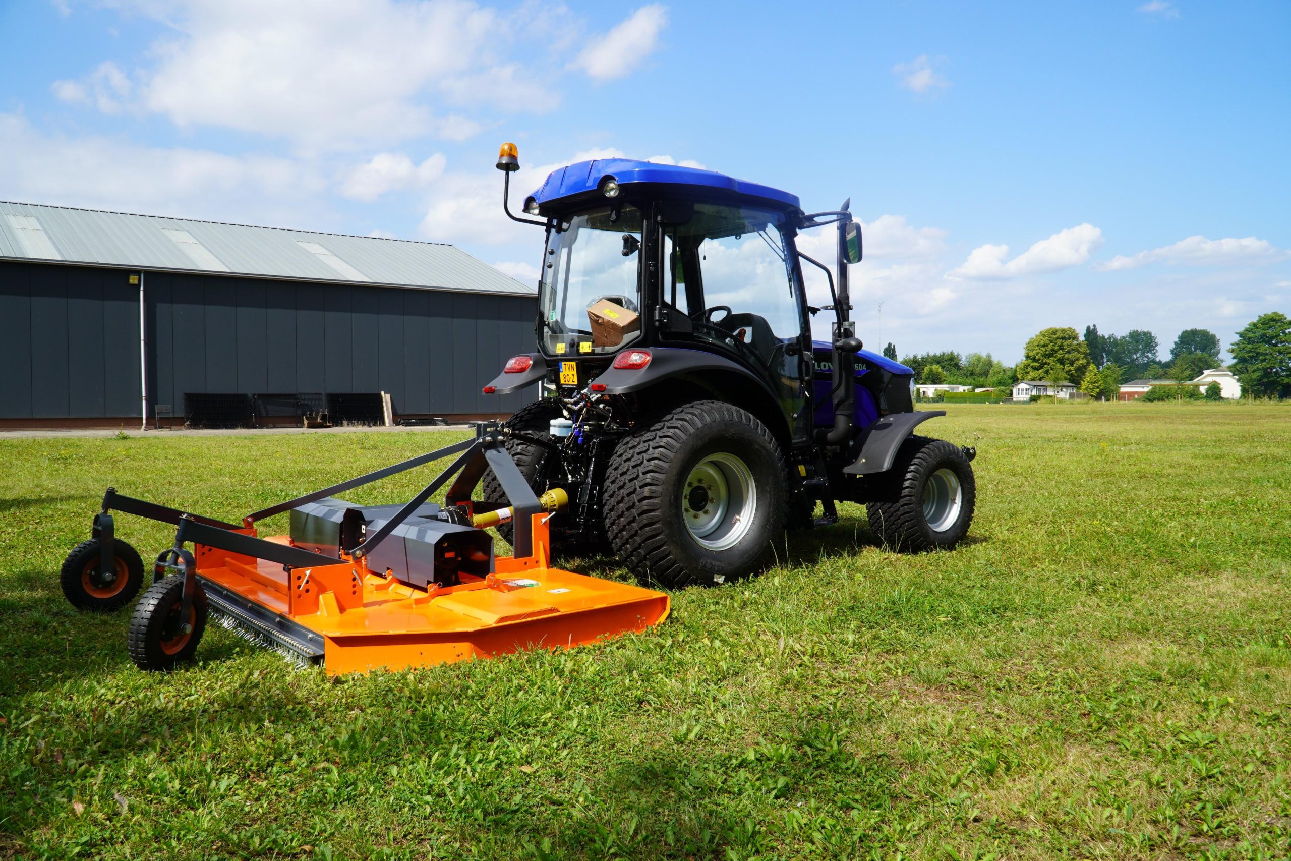Tracteur agricole compact Lovol M504C…..