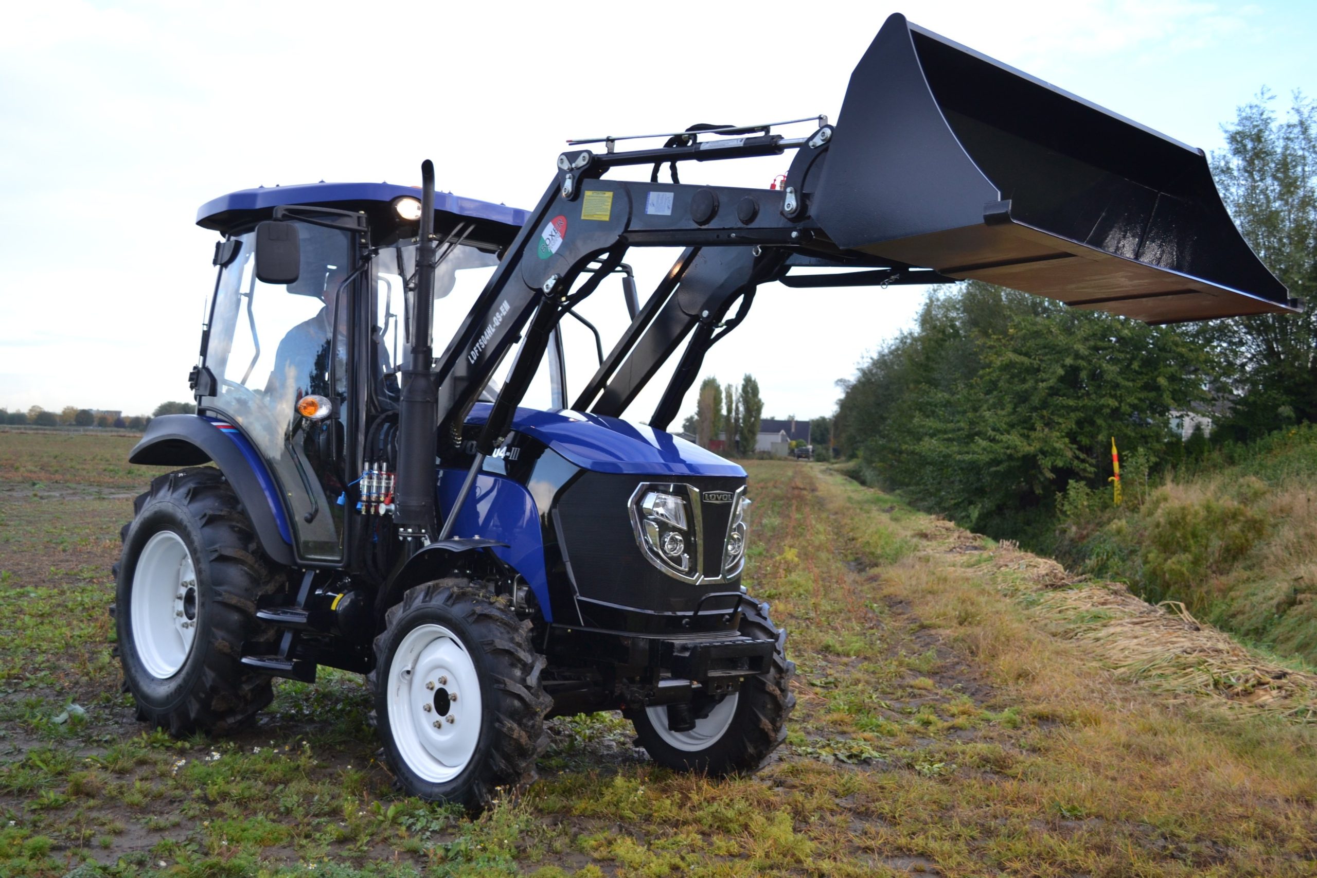 Tracteur agricole compact Lovol M504C……
